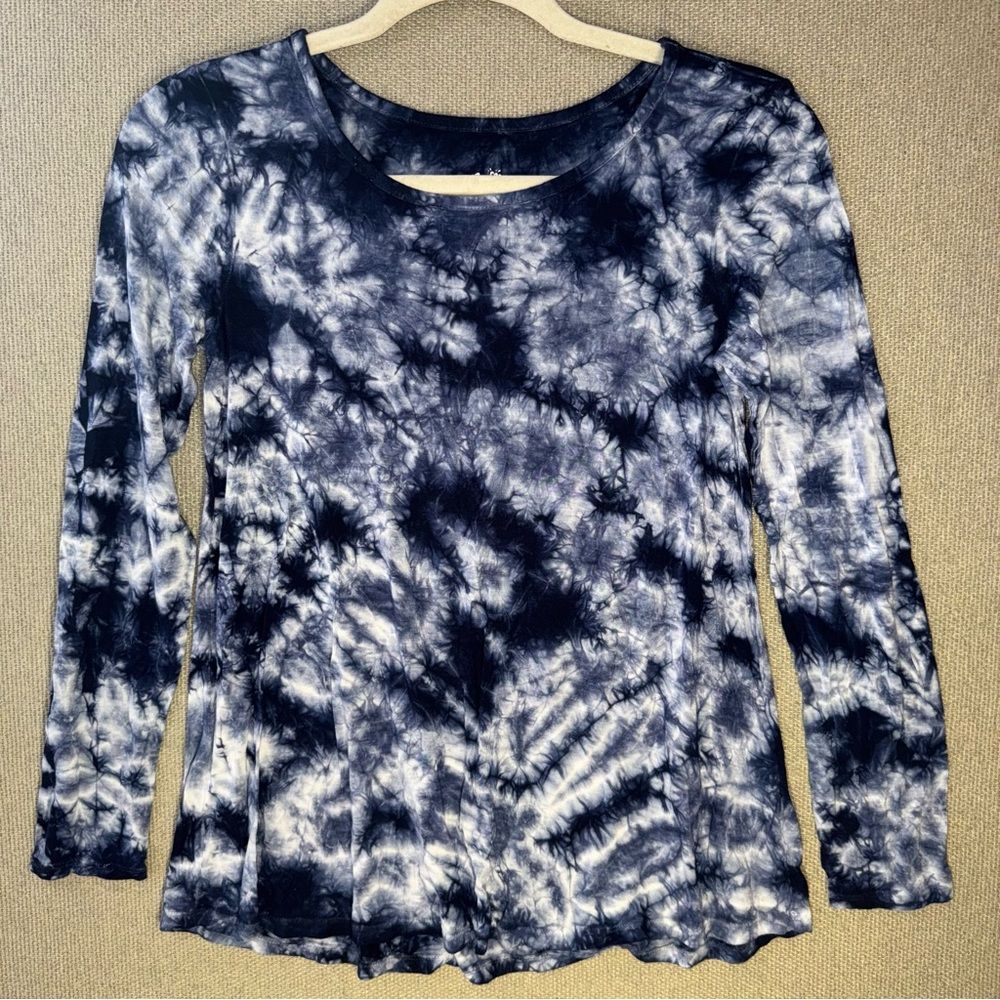 Justice Size 12 Blue And White Tie-Dye Long Sleeve Tee